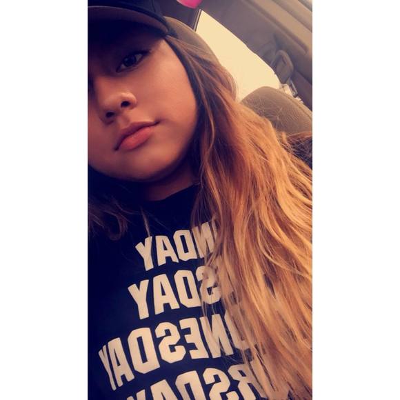 Meet your Posher, Daniela - Picture 1 of 1